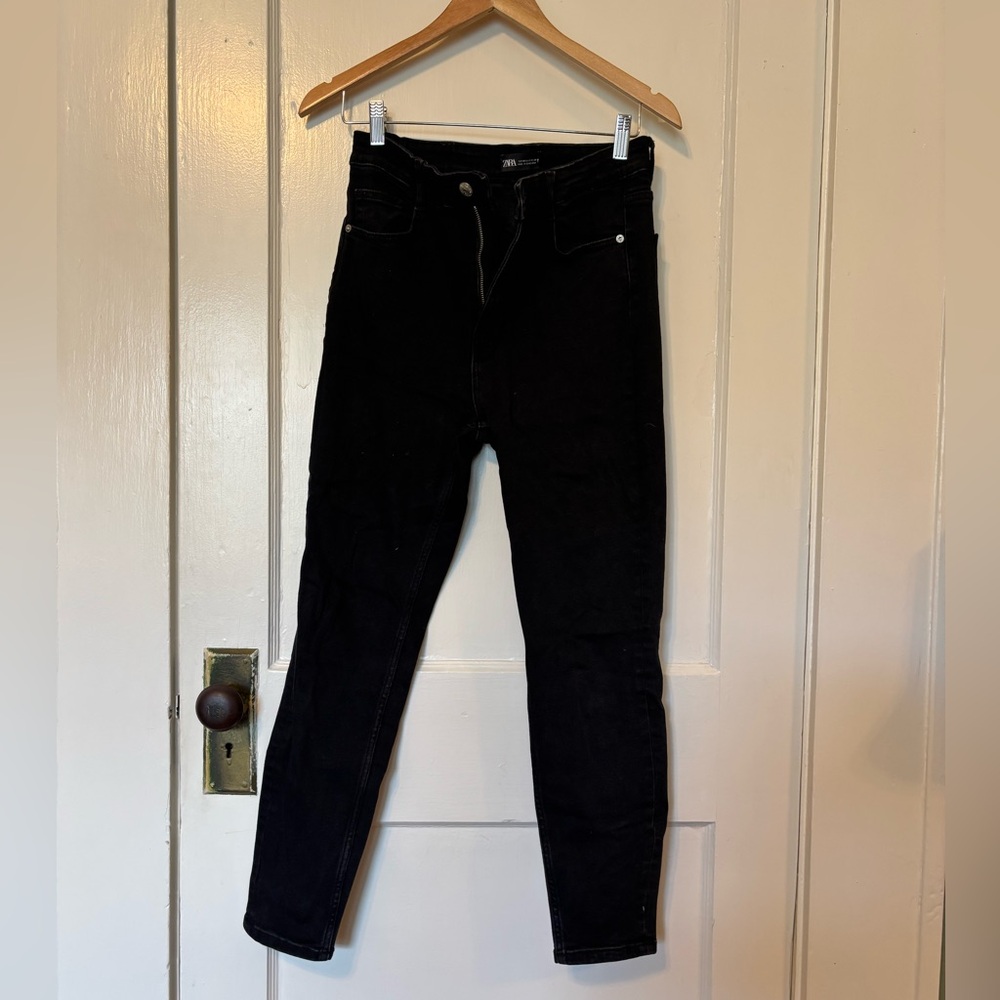 Women’s Black Jeans- Zara